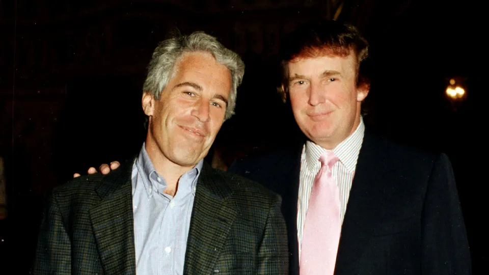 E-mails? Jeffrey Epstein acusou Donald Trump de ser "perigoso" - img