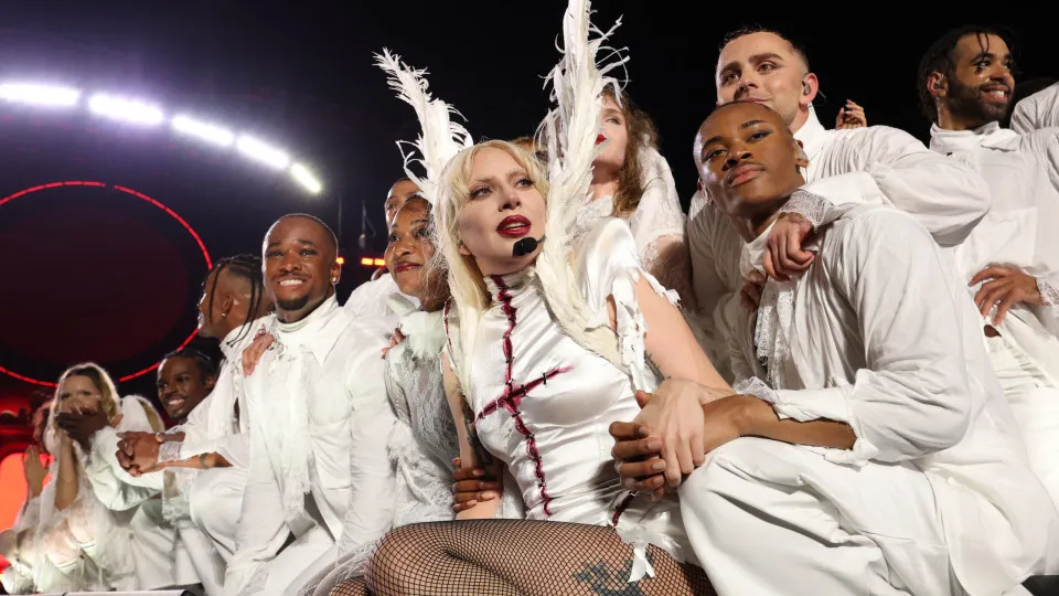 Lady Gaga revela real motivo de ter cancelado show no Brasil em 2017 - img