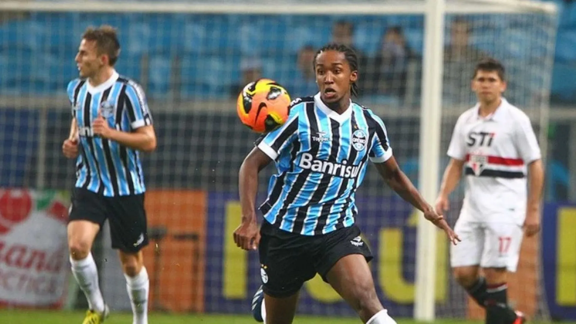 Lembra dele? Ex-Grêmio e Vasco interrompe carreira aos 31 anos - img