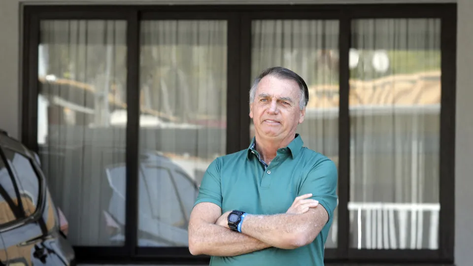 Na prisão, Bolsonaro reclama de isolamento do cenário político - img