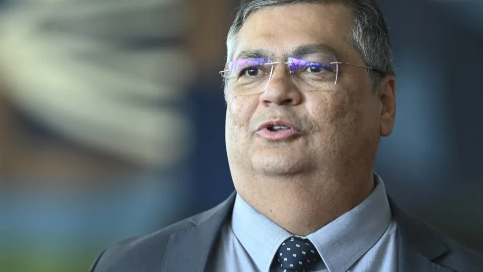 PF analisa emendas de 92 políticos por ordem de Dino e pode abrir novos inquéritos - img