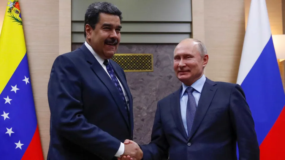 Rússia admite "contatos" com Venezuela sobre possível ajuda a Maduro - img