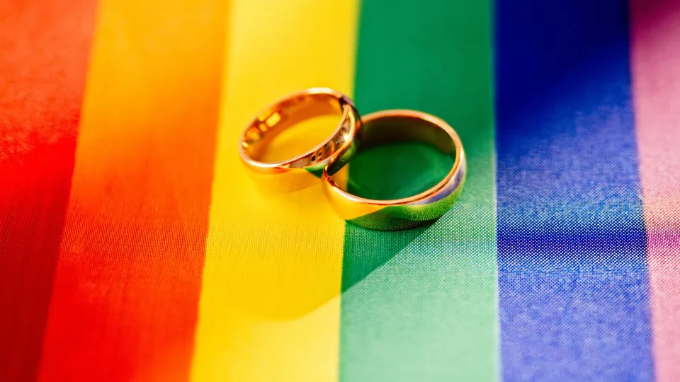 Suprema Corte dos EUA rejeita analisar recurso contra casamento de pessoas do mesmo sexo - img