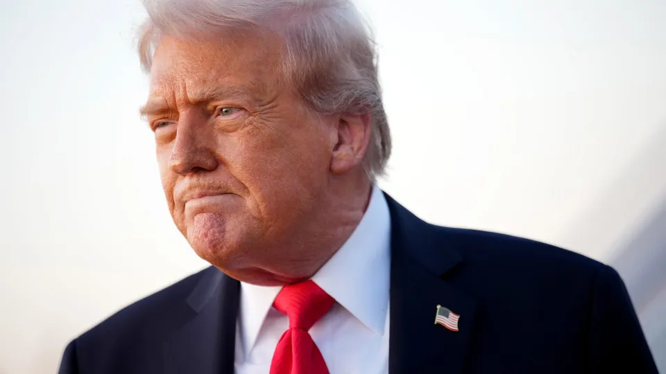 Trump diz que pagará US$ 2.000 a americanos por causa das tarifas - img