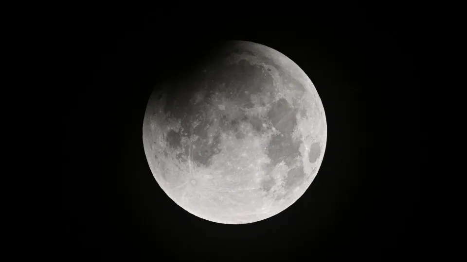 'A Lua é um corpo único, não é apenas um pôster no céu', diz astronauta da Artemis 2 - img