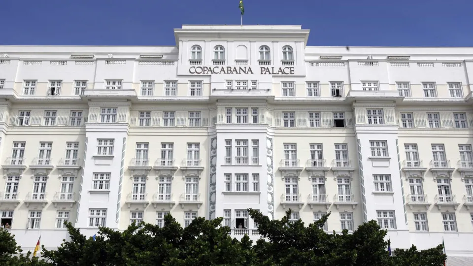 Hotéis de luxo como Copacabana Palace adotam escala 5x2 - img