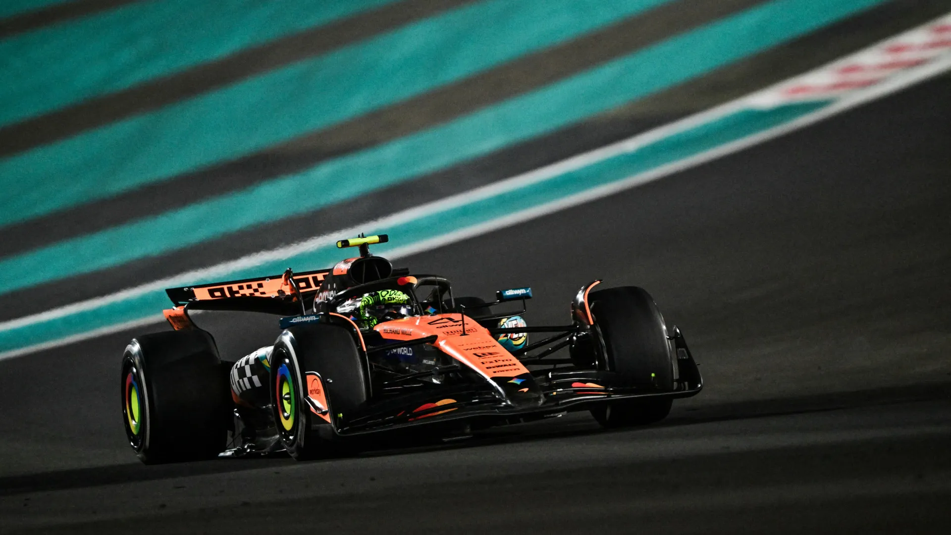 Lando Norris fecha ano com chave de ouro e vence Mundial - img