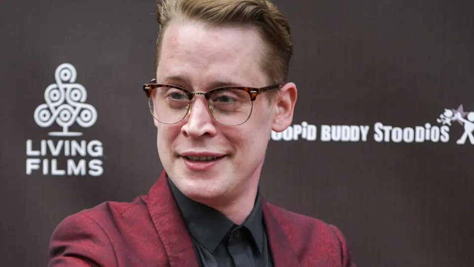 Macaulay Culkin relembra solidão na infância e fala sobre pausa na carreira - img