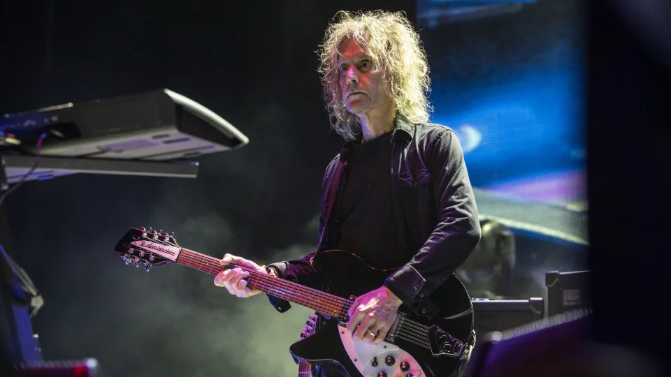 Morre Perry Bamonte, guitarrista do The Cure, aos 65 anos - img