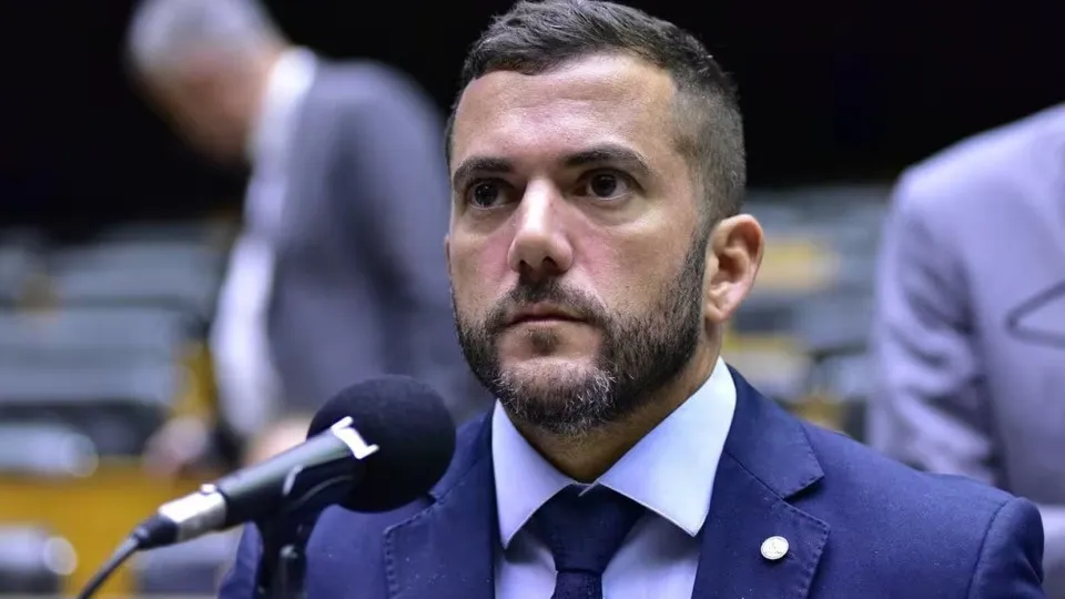PF faz buscas contra Sóstenes e Jordy, deputados do PL - img