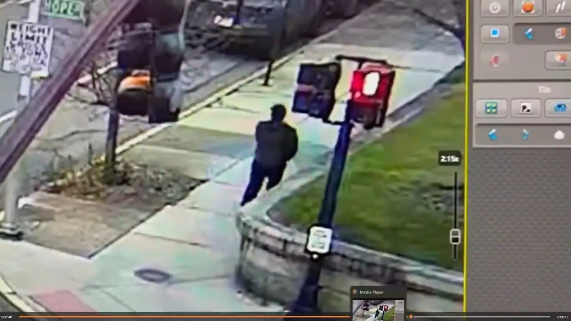 Polícia divulga vídeo de suspeito de tiroteio da Universidade de Brown - img