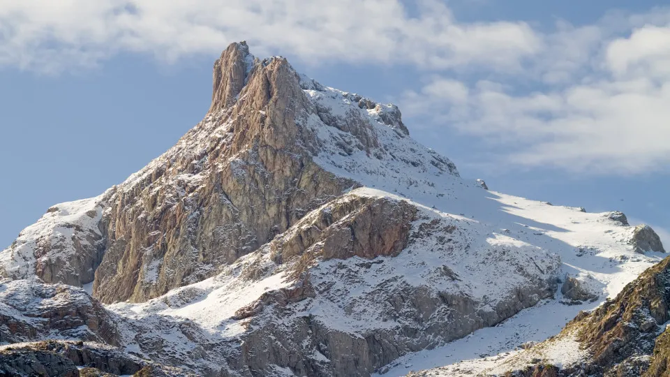 Quatro alpinistas são encontrados mortos após avalanche na Grécia - img