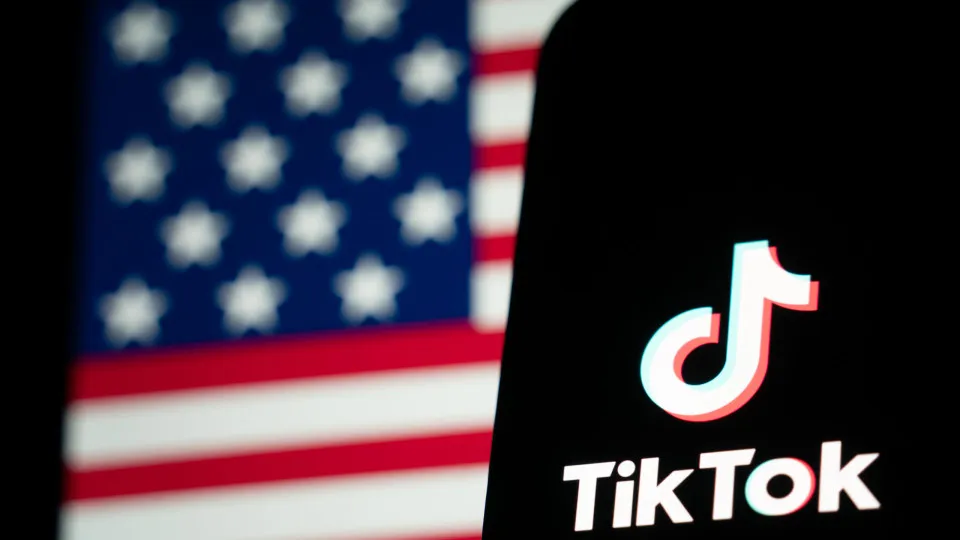 TikTok assina acordo para vender operação nos EUA a investidores - img