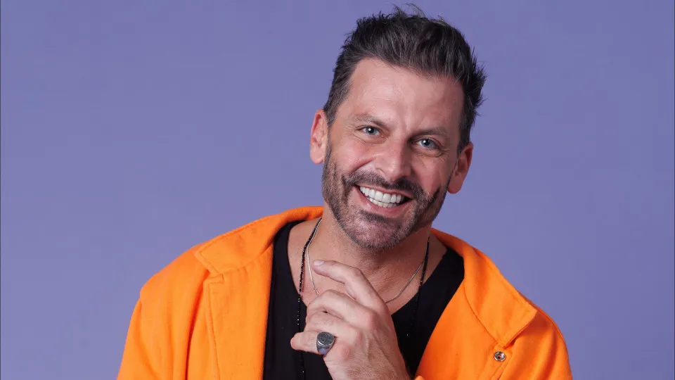 Ex-galã de novelas e atual consultor de imigração; veja curiosidades sobre Henri Castelli - img