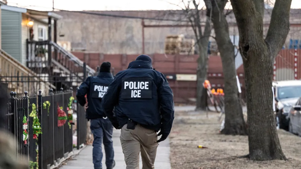 ICE acumula poder sob Trump e aumenta ações truculentas contra migrantes - img