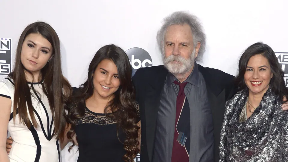 Morre Bob Weir, fundador e guitarrista do Grateful Dead, aos 78 anos - img