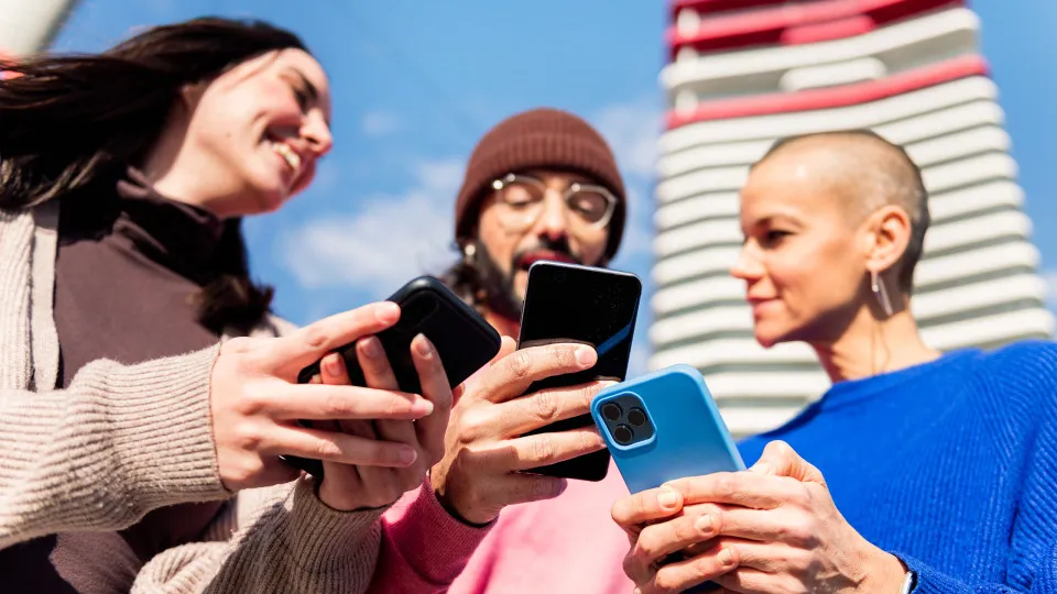 WhatsApp lança novas funções para organizar melhor conversas em grupo - img