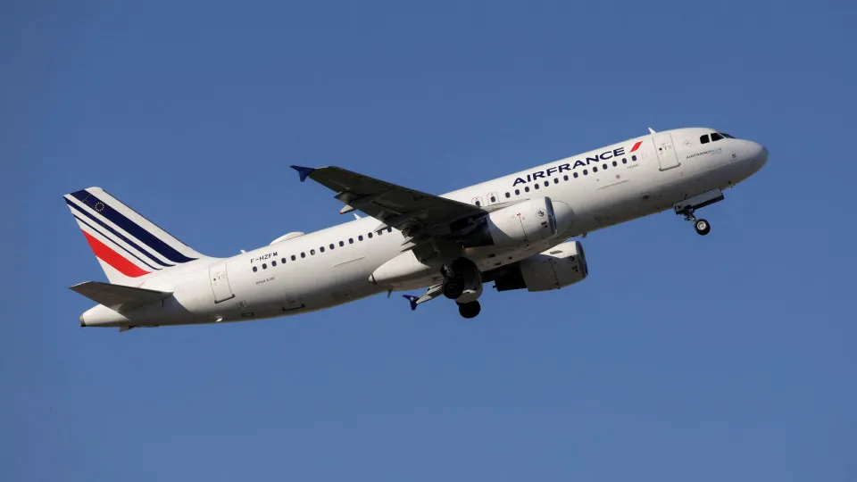 Air France-KLM submete oferta inicial por fatia minoritária na TAP - img