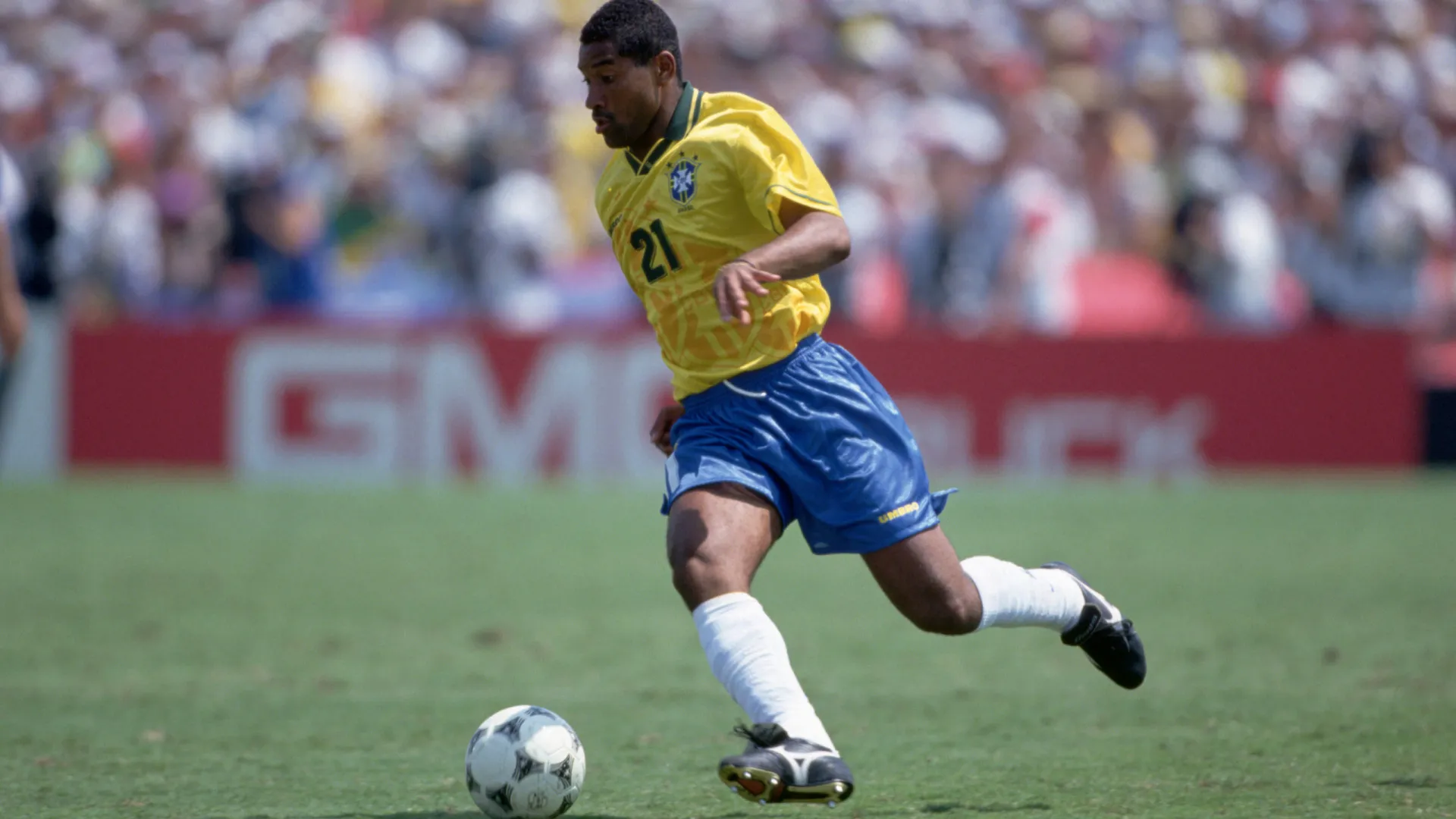 Campeão com a Seleção em 1994, ex-atacante é condenado à prisão - img
