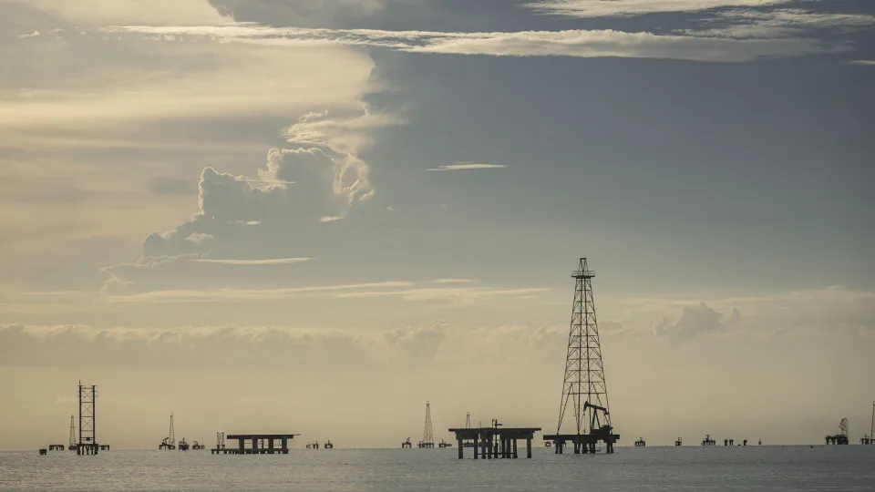Delcy Rodríguez afirma que Venezuela não vai desnacionalizar o petróleo - img