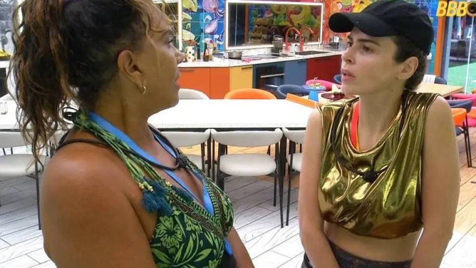 'Sua mãe te espraguejou', dispara Solange Couto para Ana Paula Renault no BBB 26 1 'Sua mãe te espraguejou', dispara Solange Couto para Ana Paula Renault no BBB 26 - img