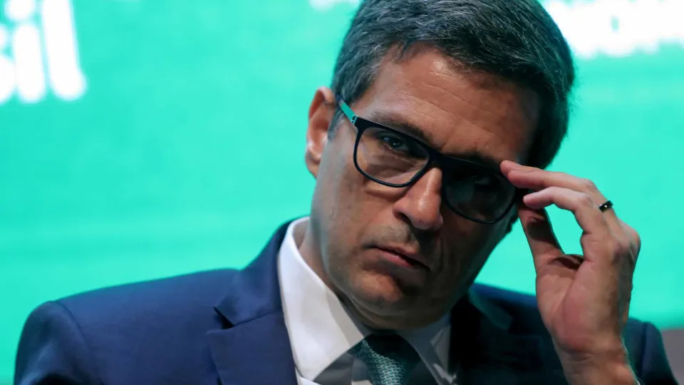 Deputado aciona PGR contra Campos Neto por suposta omissão na supervisão do Banco Master - img