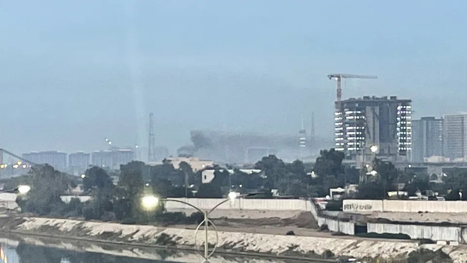 Embaixada dos Estados Unidos na capital do Iraque é atingida por míssil - img