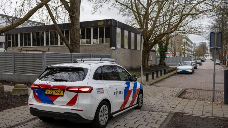 Escola judaica é alvo de explosão em Amsterdã - img