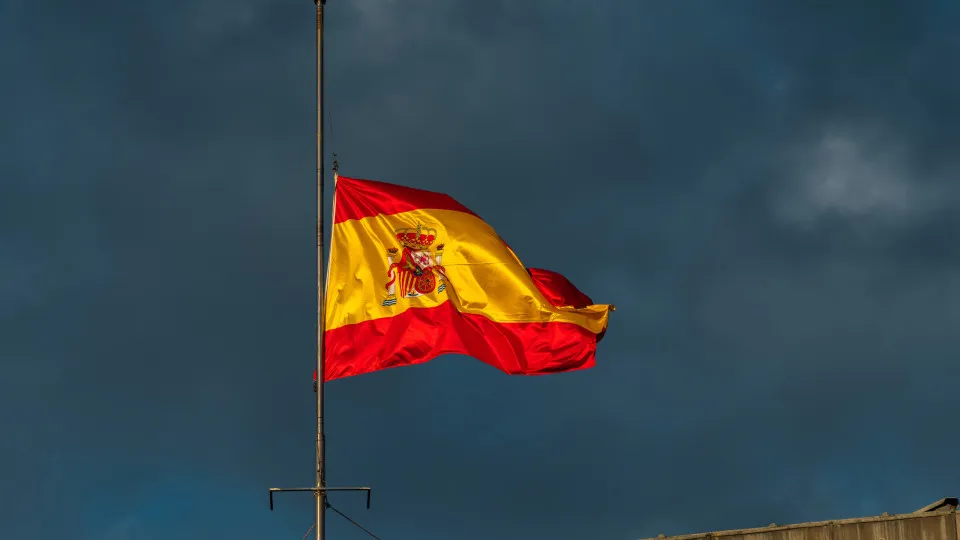 Espanha fecha espaço aéreo e barra EUA em ataque ao Irã - img