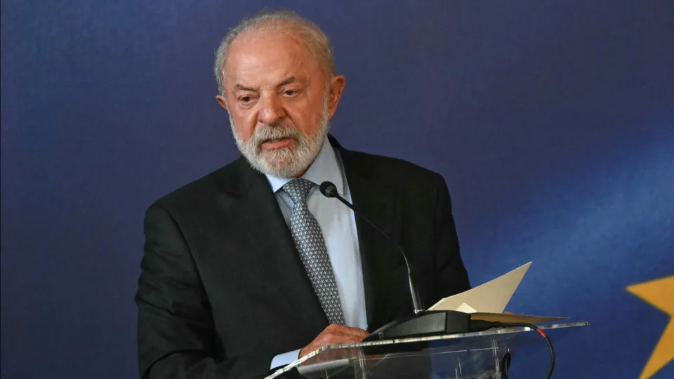 Lula cancela ida a posse de Kast no Chile após Flávio confirmar presença - img