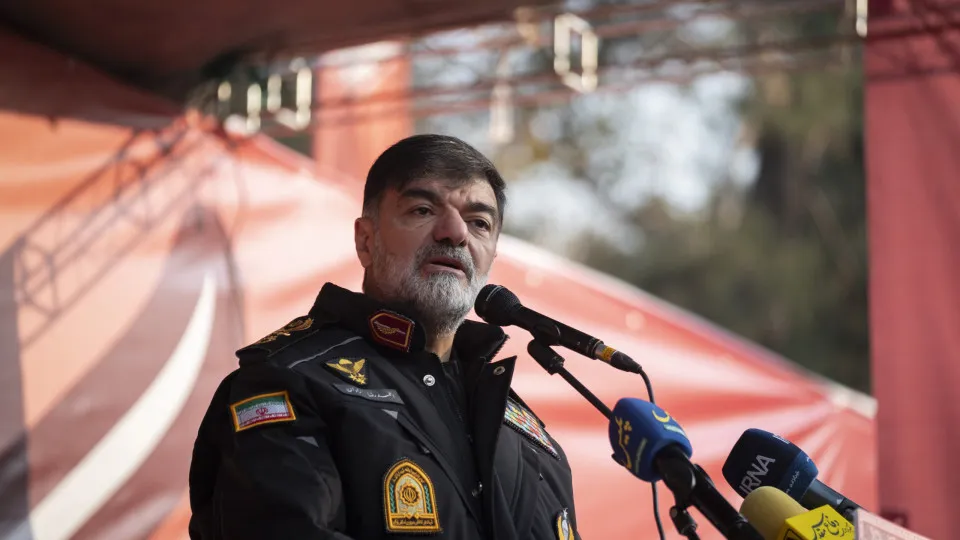 Manifestantes serão tratados como inimigos, diz chefe da polícia nacional do Irã - img