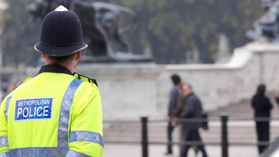 Quatro homens são presos em Londres por suspeita de espionagem para o Irã - img