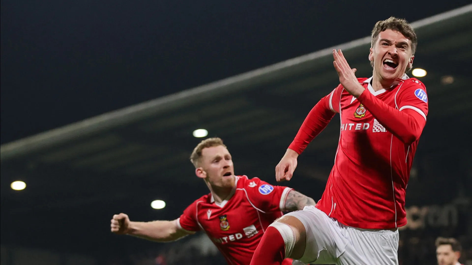 Wrexham vive conto de fadas hollywoodiano e sonha com a Premier League - img