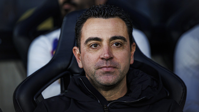 Xavi expõe Laporta e diz que presidente impediu volta de Messi - img