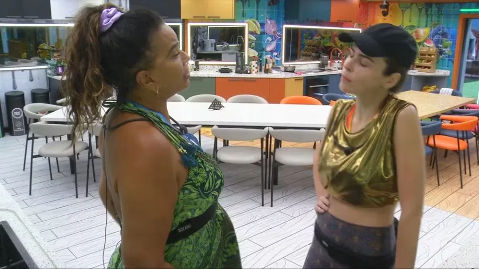 'É uma mulher extraordinária', diz Ana Paula sobre Solange Couto após final do BBB 26 - img