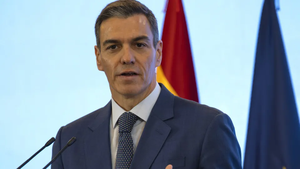 Espanha inicia processo para regularizar meio milhão de imigrantes - img