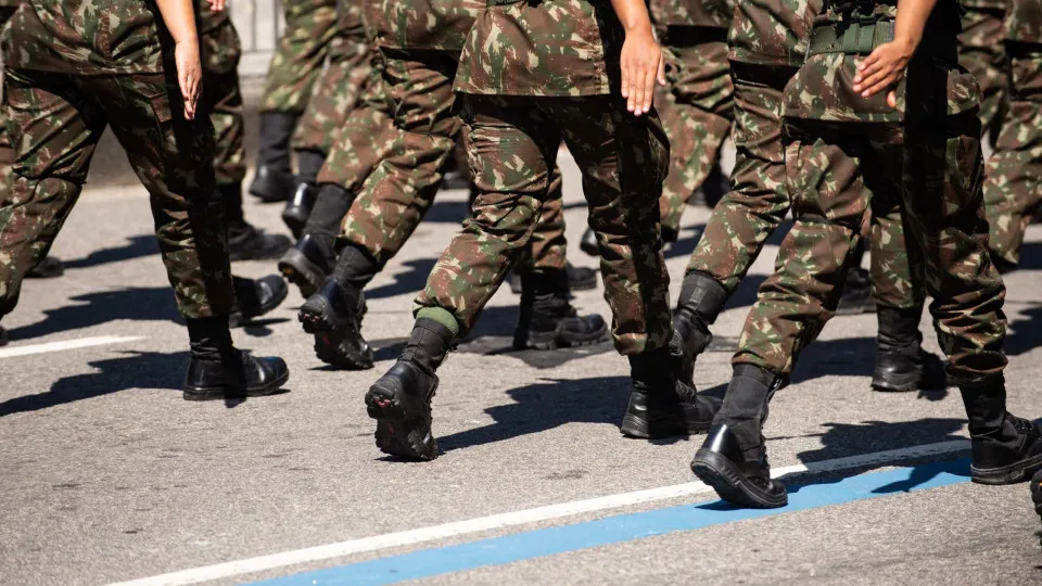 Exército credenciou Master para empréstimos consignados e repassou R$ 39 mi ao banco - img