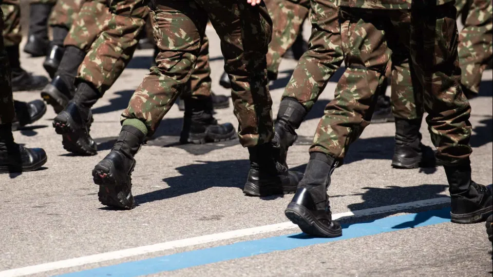 Exército prende militares condenados por trama golpista após ordem de Moraes - img