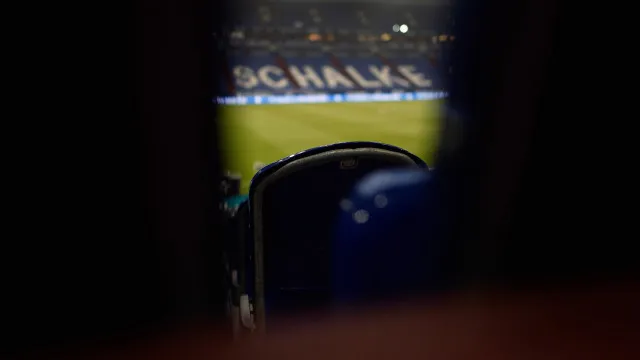 Faxineira encontra cadáver em banheiro de estádio na Alemanha - img