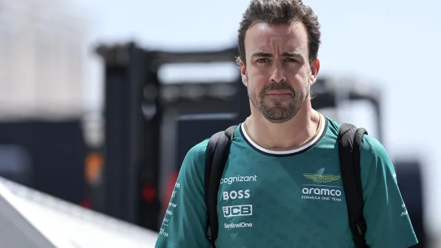 Fernando Alonso descarta aposentadoria: 'me sinto competitivo e motivado' - img