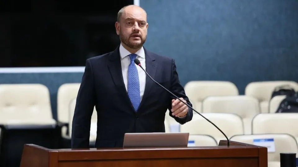 Governador interino do RJ determina auditoria e trava novos contratos - img