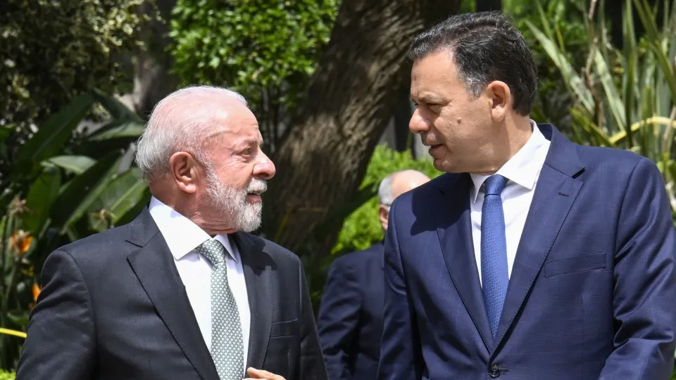 Lula chega a Portugal e trata de imigração com premiê e presidente - img