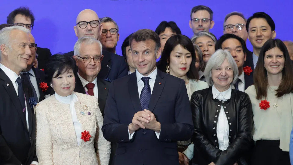 Macron critica imprevisibilidade dos EUA e defende Europa estável - img
