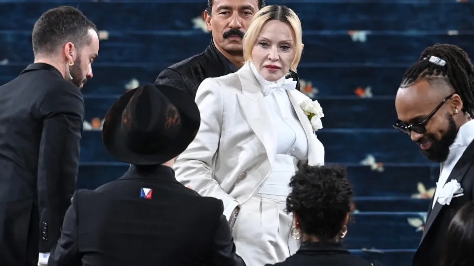 Madonna confirma novo álbum após apagar suas publicações no Instagram - img