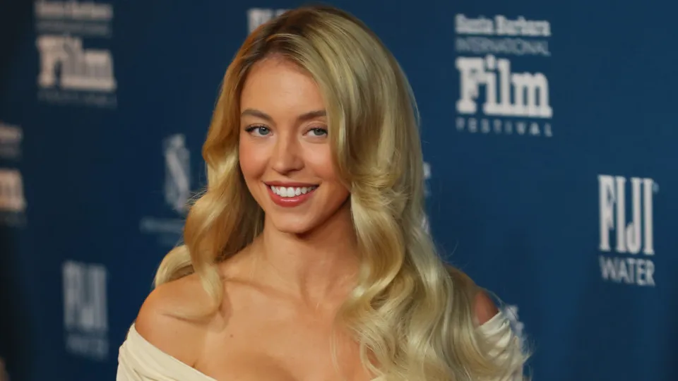 Sydney Sweeney é cortada de cena de 'O Diabo Veste Prada 2', diz site - img