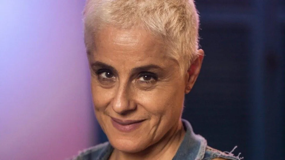 Soraya Ravenle dá bronca em espectadora por uso de celular em musical - img