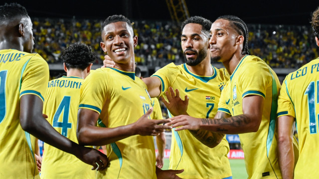 Vini Jr rebate provocações e sobra até para Raphinha em Barça x Real - img